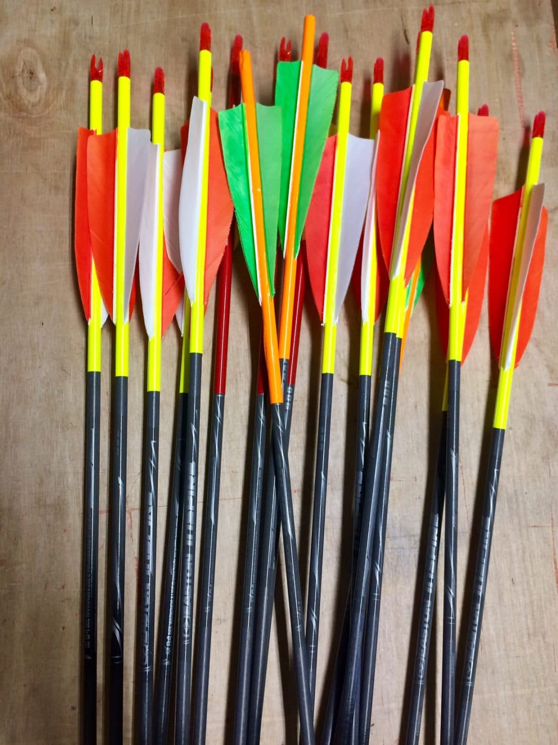 Easton Inspires Fletched with Nocks and Points (DOZEN)