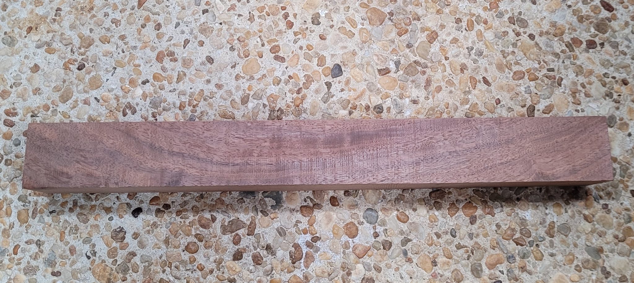 Claro Walnut (Juglans bindsii)