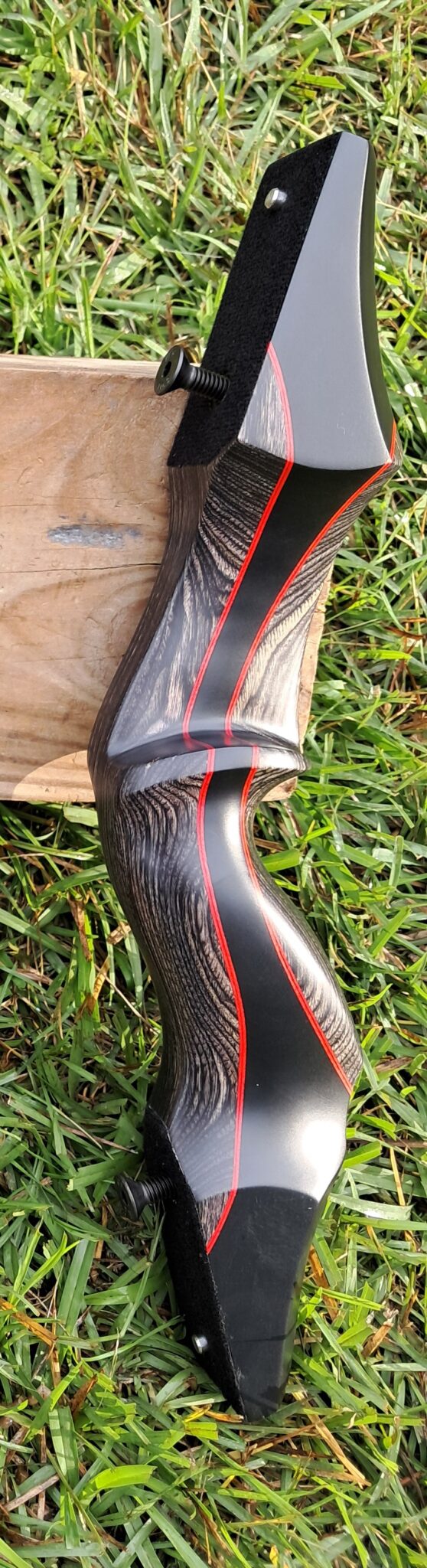 Model “Black Hunter Elite” 3 Piece Takedown Bow - RISER ONLY - Image 7