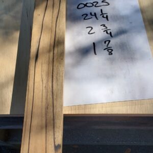 Black And White ebony Riser Block BW25