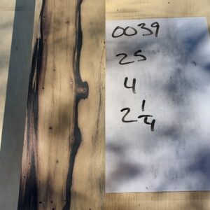 Black And White Ebony Riser Block BW39