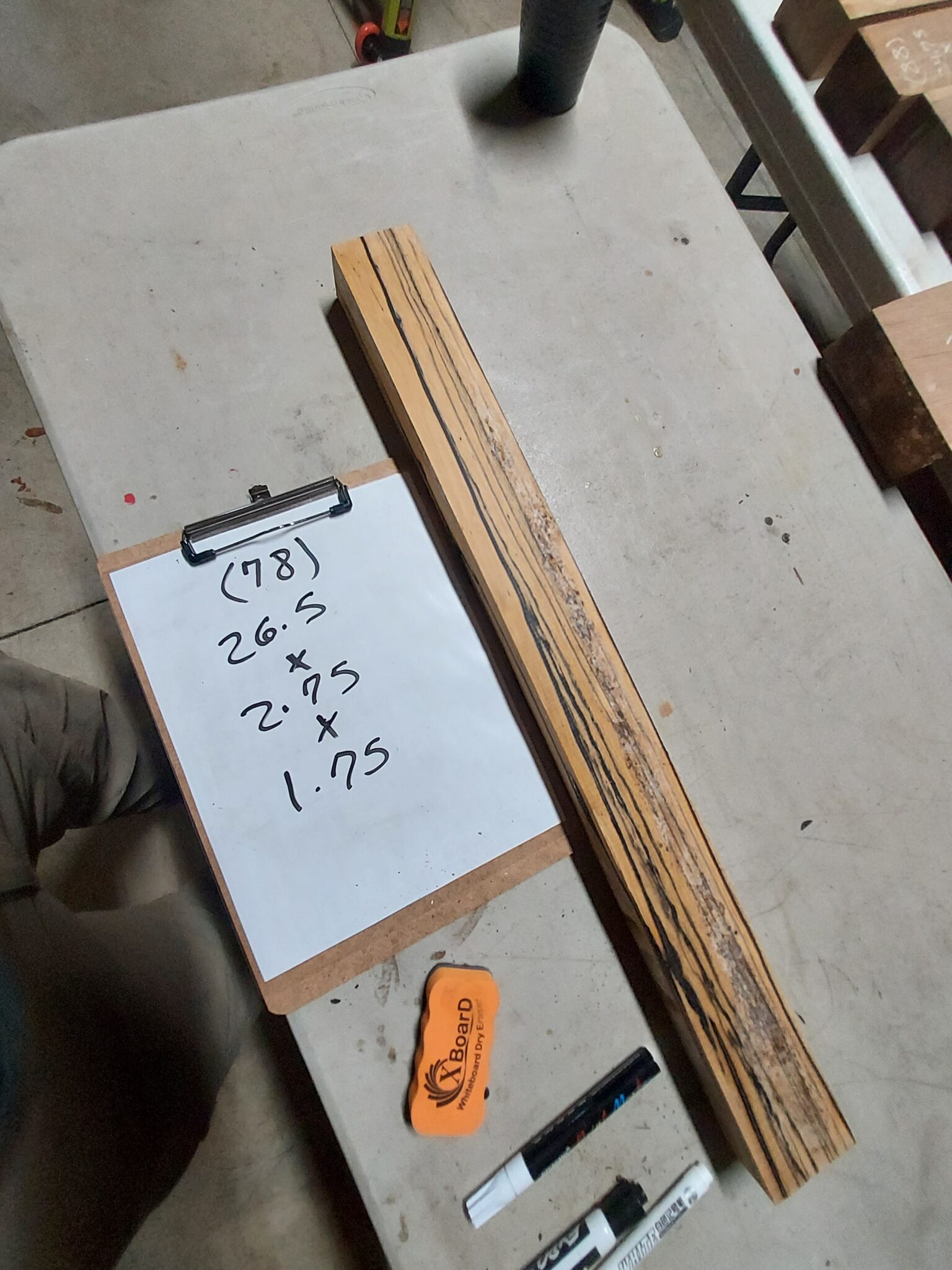 Black and White Ebony riser Block BW78 - Image 3