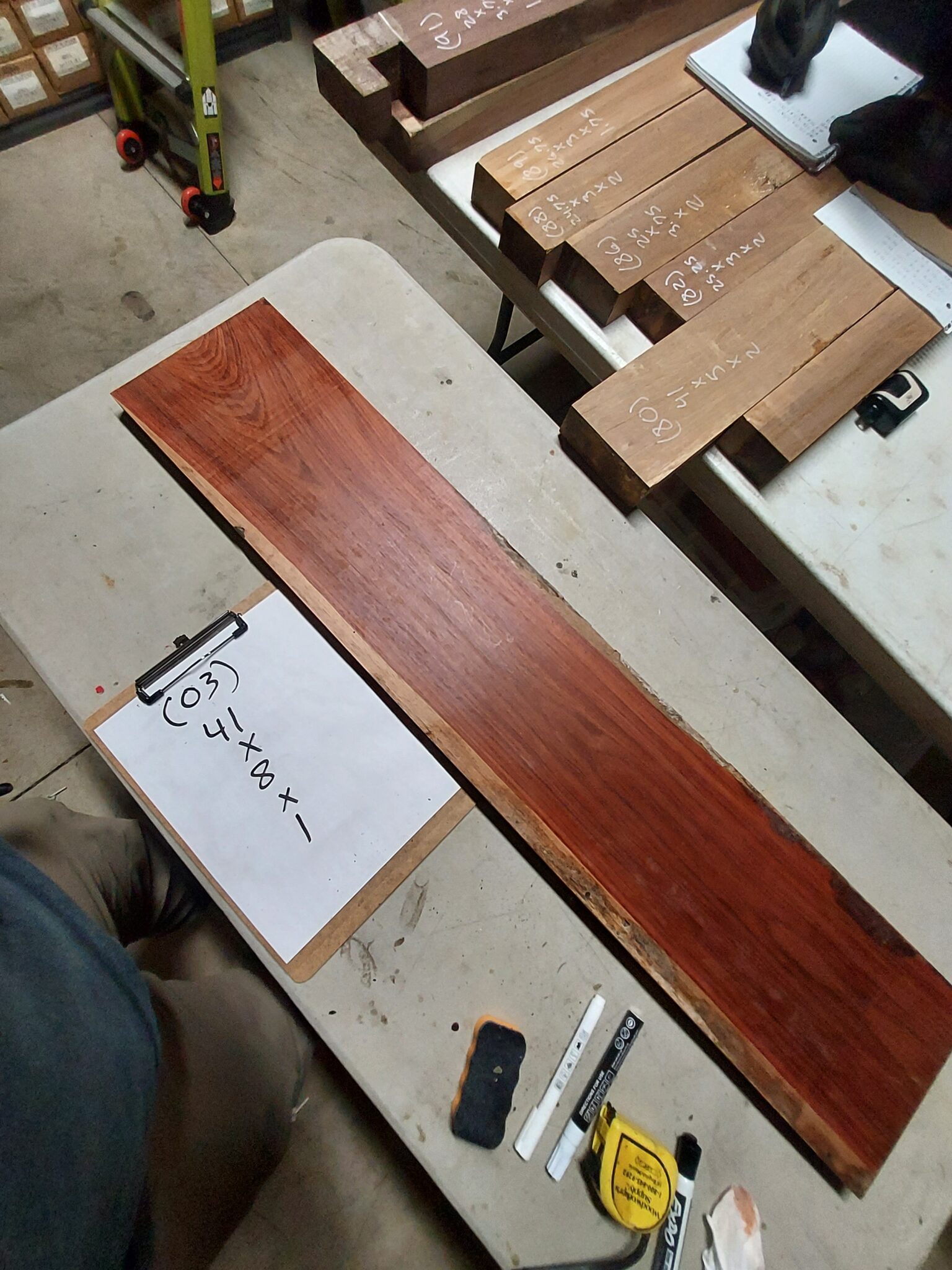 Borneo Rosewood Riser Block BR03