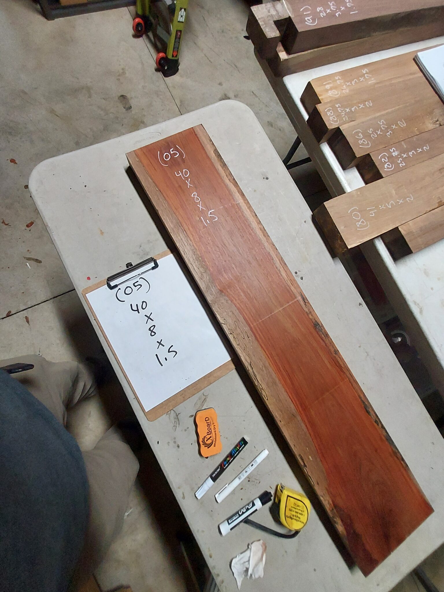 Borneo Rosewood Riser Block BR05